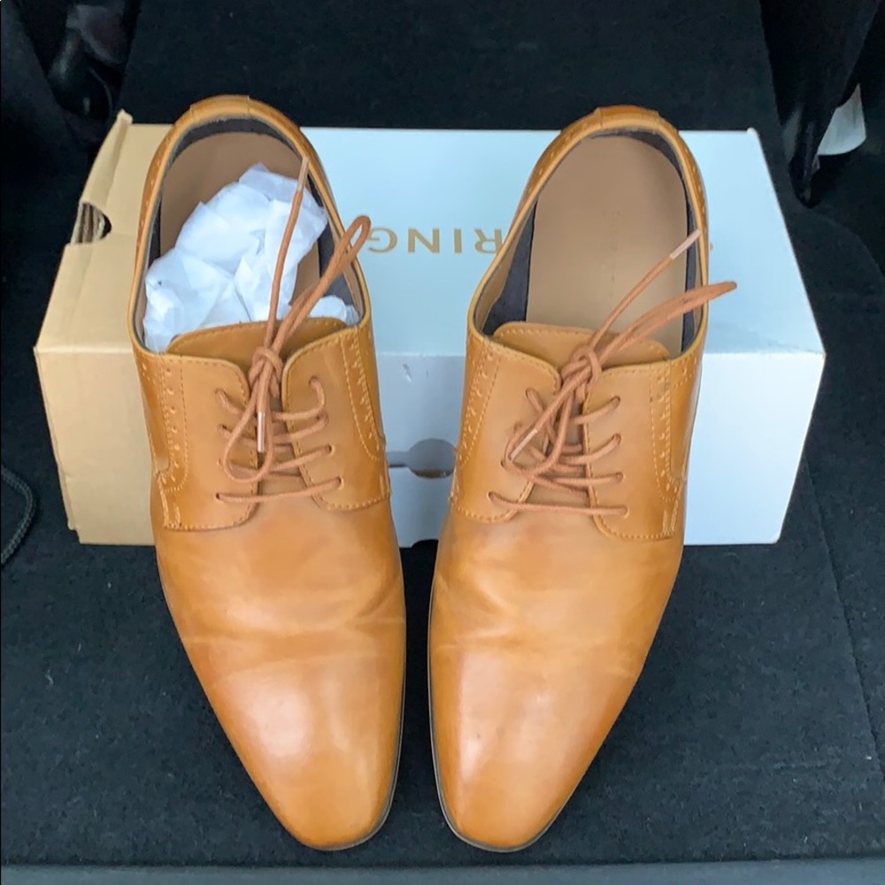 Men’s dress shoes